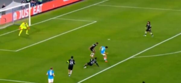 Vergara tallet me mbrojtësit e Chelseat, barazohet rezultati në “Diego Armando Maradona”