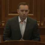 Debat në Kuvend, Zogaj: Vendi është në krizë ma të thellë politike dhe ekonomike, Dehari ia ndërpret fjalën
